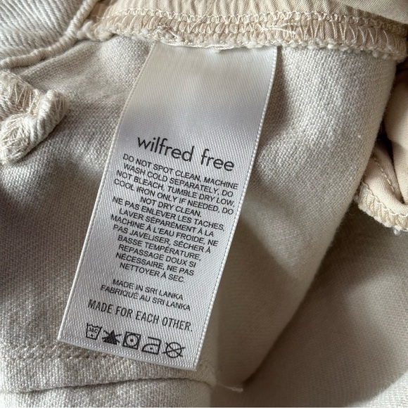 Aritzia Wilfred Free Modern Cargo Pant in Cream (Birch) - Picture 11 of 12